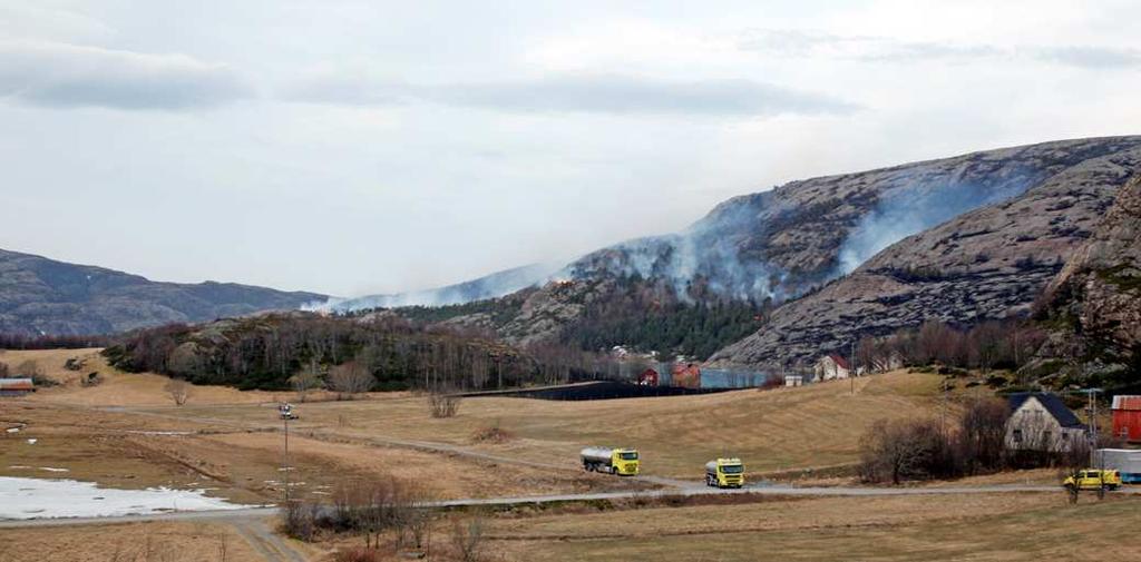 Brannen på Sørneshalvøya i Flatanger kommune Det ble planlagt slokking med brannhelikopter fra Helitrans AS om morgenen tirsdag 28. januar (ibid.). Skogbrannhelikopteret ankom Flatanger rundt kl. 08.
