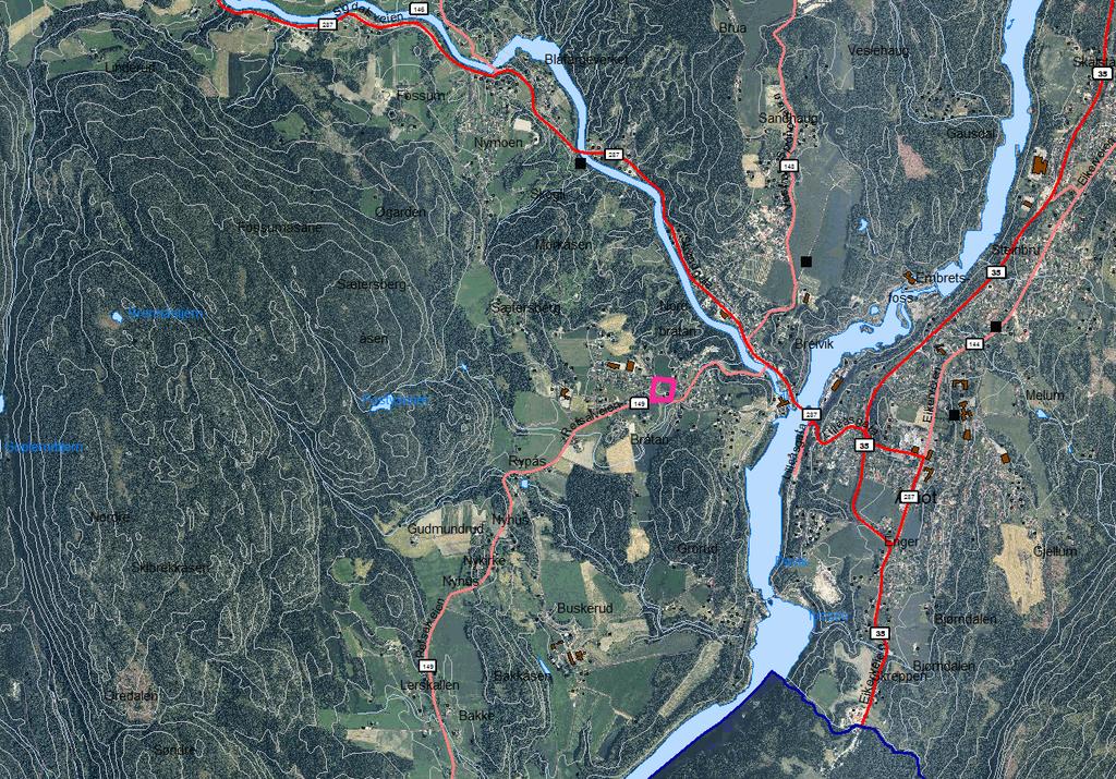 2. DAGENS SITUASJON 2.1 Beliggenhet Planområde ligger i Åmot i Modum kommune vest for Drammenselven og sør for Storelva. I vest er det store skogsområder.