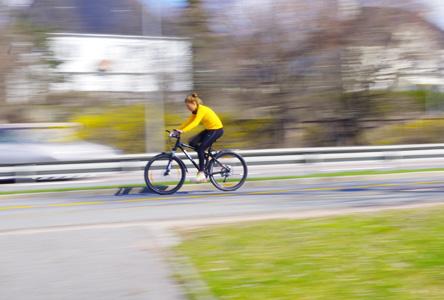 Foto 6: På sykkelveien langs Frognerstranda er syklistenes fremkommelighet prioritert.