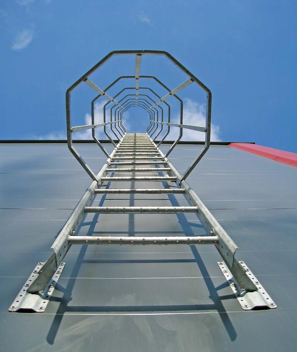 Fasadestiger Weland lager ulike typer fasadestiger. Brukes først og fremst for å få tilgang til tak, tårn, siloer m.m. Fasadestigen lages også for rømning.