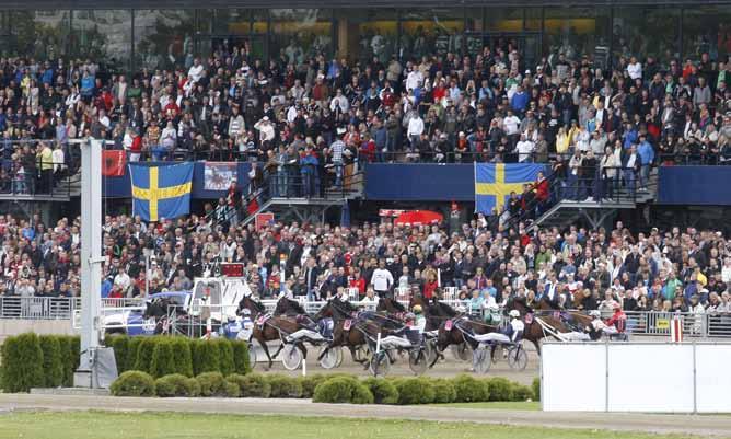 SPILL TIL ELITLOPPET HOS OSS! Søndag 28. mai kl. 12.00 åpner vi VIPPEN i 3. etasje på Sørlandets Travpark for visning av løpene fra Solvalla på storskjerm.