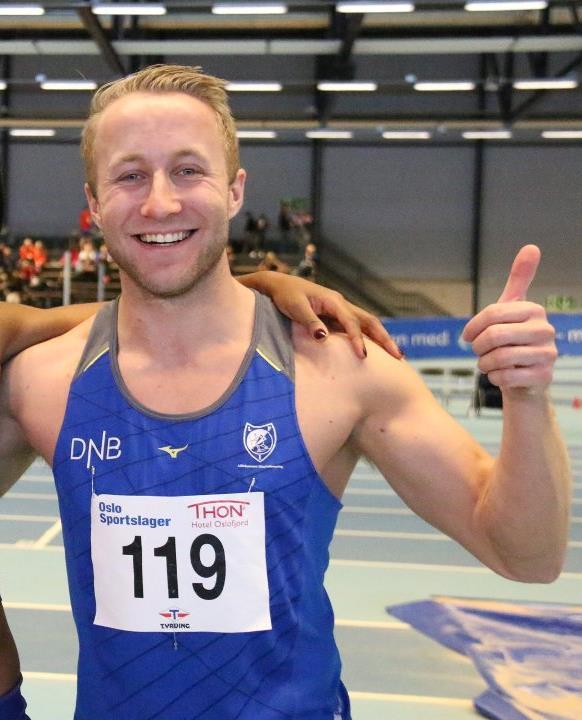 Håkon løp flott på 200m der han ble nummer tre og sikret seg bronsemedalje. Innendørs er det veldig viktig hvilken bane du får på 200m.