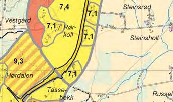 Figuren viser at E 18 senkes på strekningen fra Gjennestadmyra bru i nord, til kulvert ved Rørkoll i sør.