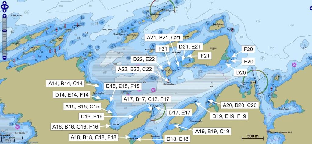 21 Figur 17. Referanseområdet ved Åkvika. Kartet viser Fiskeridirektoratets angivelse av gyteområde (brun skravering) og stasjonsnett for åleruser (hvite piler).