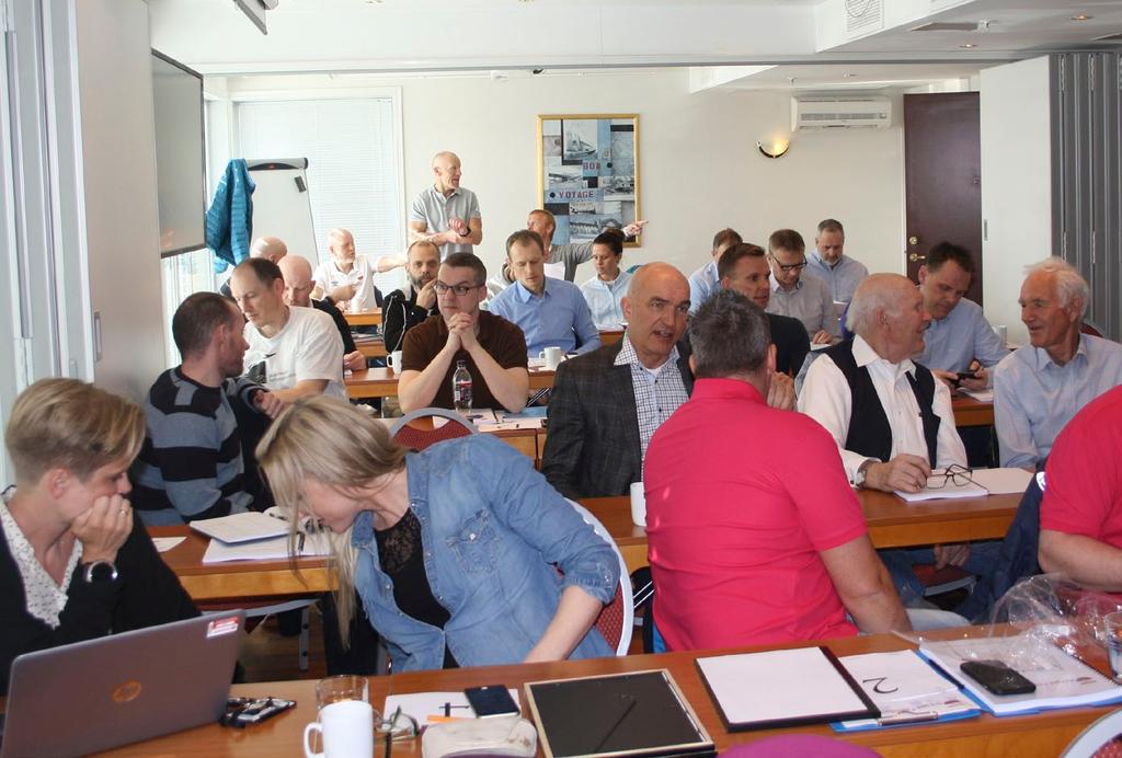 Forbundsstyret, representanter fra politiidrettslagene og gjester med til sammen 61 stemmer var tilstede da Norges Politiidrettsforbunds leder Ellen Mari Burheim ønsket velkommen.