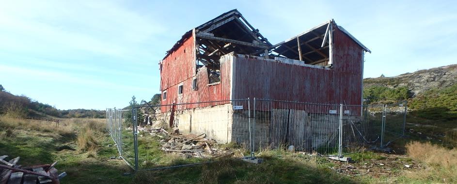 Oktober 2016 ble bygningene sikret med gjerde. Bygningene skal rives.