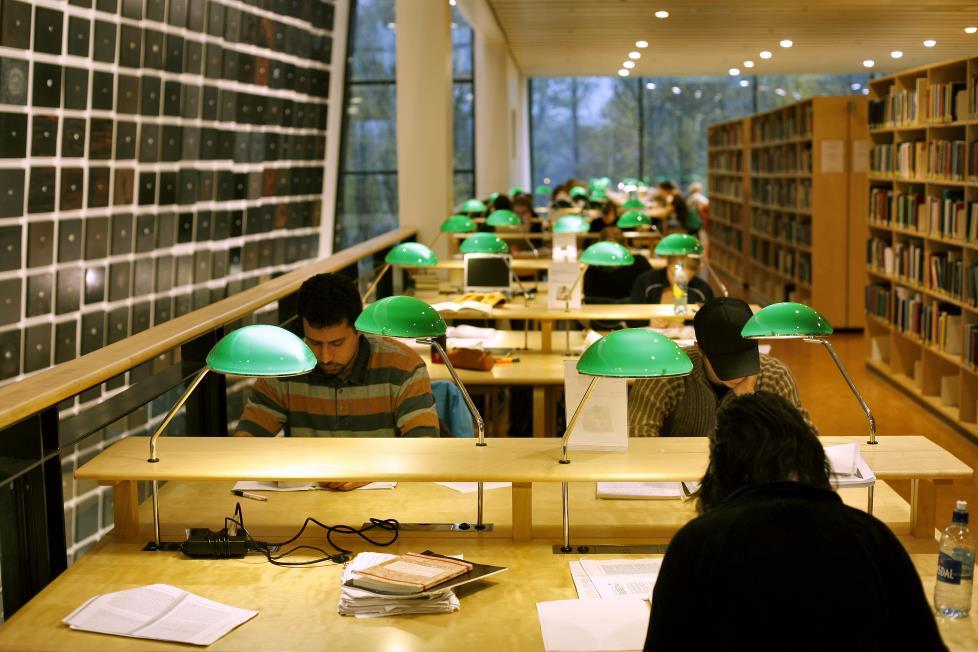 Lesesaler og pc-stuer Vilhelm Bjerknes hus Realfagsbiblioteket, leseplasser, pc-stue og