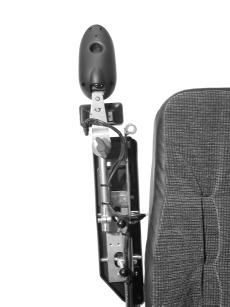 Konstruksjon og funksjon Styrepanel Rullestolens styrepanel er festet på høyre armlene. Plasseringen kan justeres for å oppnå best mulig komfort ved betjening.