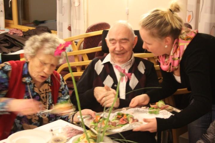 Sykehjemslege Jonas Nicklasson hadde fagseminar på onsdag hvor temaet var søvn og uro, mens fredagen hadde fokus på Palliasjon og LCP.