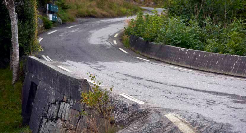 Fordeling av midlar til bruer og kaier RTP planperiode 2018-2021 RTP planperiode RTP planperiode RTP 12 års planperiode Fornying og opprusting (standardheving) Fv. nr.