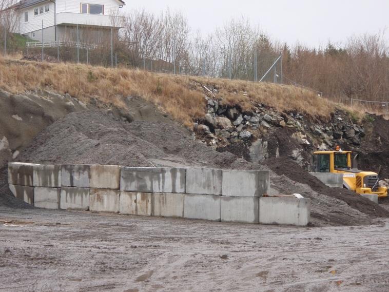 Foto: Levering av brukt strøsand