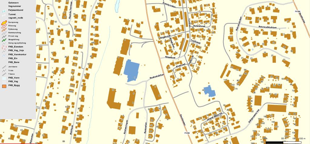 Figur 2 : Oversiktskart som viser dagens veg- og gatenett (Kilde : Nasjonal vegdatabank) Gamleveien (på østsiden av senteret)