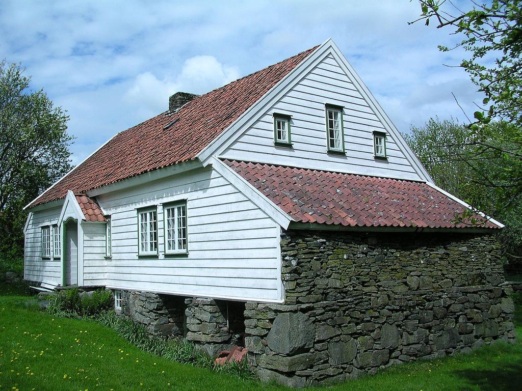 JÆRHUSET BLE DOMINERENEDE I BJERKREIM Det såkalt «Jærhuset» fikk sin form i slutten av 1700-tallet. Hustypen ble mye brukt frem til begynnelsen på 1900-tallet.
