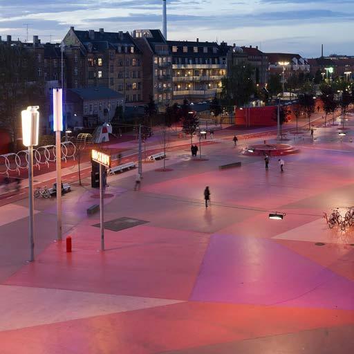 Torget som fleksibelt byrom med enhetlig gulv.