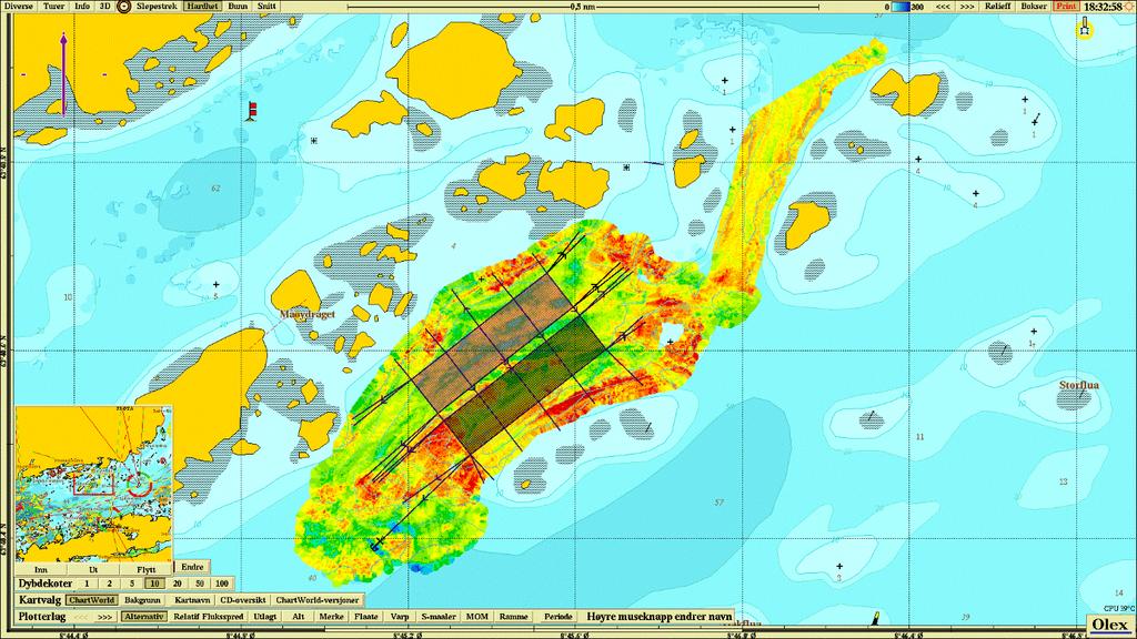 Figur 3.1.2. Relativ hardhet på sedimentet rundt anlegget illustrert med en fargegradient fra rødt (hardbunn) til blått (bløtbunn). Kartet er nordlig orientert. Datum WGS84, kart fra Statens kartverk.