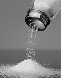 Salt Reduksjon av saltinnholdet i næringsmidler og reduksjon av saltinntaket i befolkningen gjennom saltpartnerskapet Mål for 2021 er at saltinntaket i