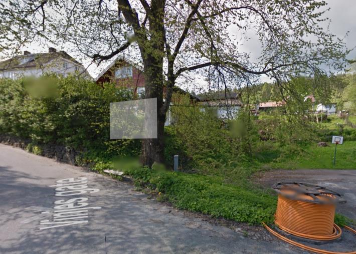 høyre i bildet og skolen i bakgrunnen. Kilde: Google street view fra 2012. Figur 12-3.