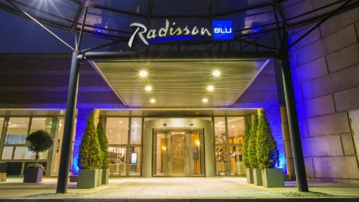 Radisson Blu Scandinavia Hotel Aarhus Dette moderne hotellet er en del av Scandinavian Congress Center og kan tilby sine gjester et fantastisk opphold i hjertet av Aarhus.