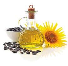 Orehova jedrca Orehovo olje je bogato z omega-3 maščobnimi kislinami, beljakovinami,