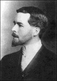 Oktettregelen og Lewisstrukturer Lewis, G. N. (1916), "The Atom and the Molecule", J. Am. Chem. Soc., 38 (4): 762 85, Oktettregelen: Et fullt ytre skall (2+6=8 elektroner) gir stor stabilitet.