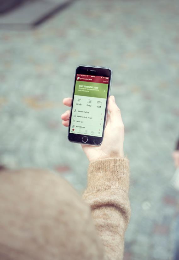 LANGT FREMME PÅ DIGITAL UTVIKLING Mobilbank med beste kundeservice Første bank med chat i mobil Først ute med E-signering av lån på Iphone og Ipad Vennebetaling via eksisterende