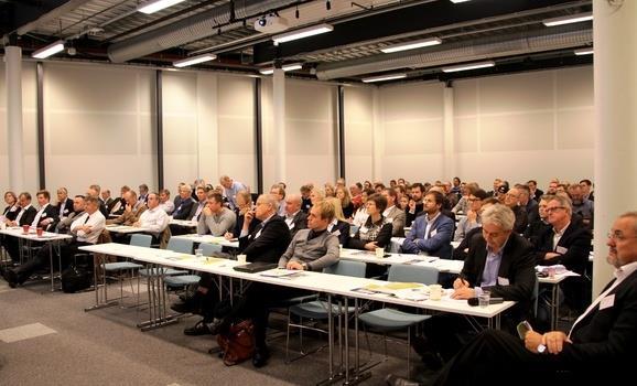 Hynor Introduksjon sluttrapport Side 13 Økende engasjement fra næringslivet OREEC arrangerte sammen med Akershus fylkeskommune, Oslo kommune og NHO en leverandørkonferanse på hydrogen i november 2015.