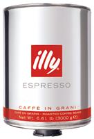 illy kjøper 100 % av sin råkaffe direkte fra kaffefarmene, og jobber tett med disse for å sikre topp kvalitet og en bærekraftig produksjon av kaffen.