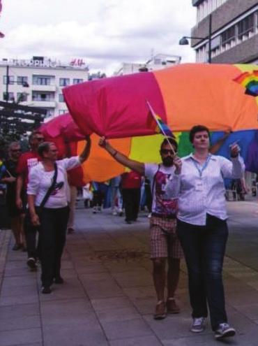 Parade lørdag 2. september Vi går samlet under parolen #, og sammen bærer vi et stort regnbueflagg på 3 x 10 meter.