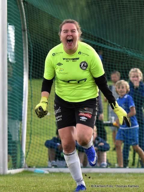 Samarbeidet mellom HFK og de andre klubbene i Hallingdal må derfor være godt. #Fotballglede #Hallingstolt #Hallingtrøkk Videre i Norway Cup 2016 etter seier i straffekonk mot Sunndal.