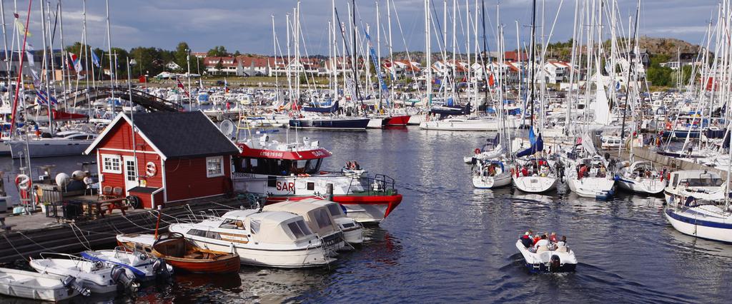 LARVIK HAVN KF ÅRSRAPPORT 216 Virksomheter CONTAINER: Med en markedsandel på opptil 15 prosent i Oslofjorden, er Larvik Havn blant landets største containerhavner.