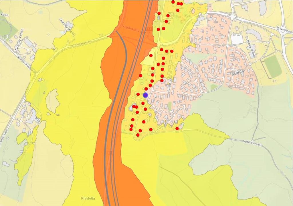 og det er regulert inn en langsgående støyskjerm langs E18 mot Nygårdsåsen. Deler av denne støyskjermen vil stå på en voll.