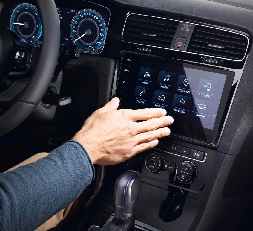 Infotainment Veiviser, kontrollsenter, underholdningssystem radio- og navigasjonssystemene i den nye Golf GTE tar seg av det meste.