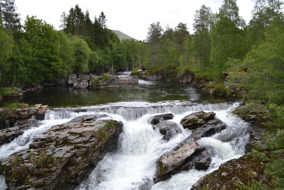 Vannforskriften felles mål om godt vannmiljø Helhetlig beskyttelse og bærekraftig bruk Mål for godt vannmiljø: Økologi, kjemi og mengde Tiltak for å: beskytte, forbedre,