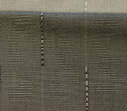 Der det er mulig skal gardinen monters slik at skinne/oppheng ikke er synlig når gardinen er trukket for.