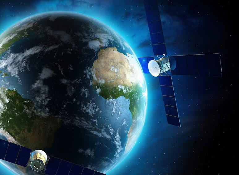 verdensrommet Satellittene AISSat-1 og AISSat-2 holder øye med skipstrafikken i norske og internasjonale farvann. forskere til å foreslå innholdet i en liten nasjonal satellitt.