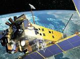ENVISAT overvåker miljøet i nord, og er Europas største satellitt. Den overvåker hav, land, luft og is og registrerer blant annet algeoppblomstring og oljesøl på havet.