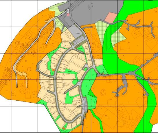 Sidan siste regulering er det dispensert mellom anna for bygging av bilveg tvers over eit grønt drag nord/sør.