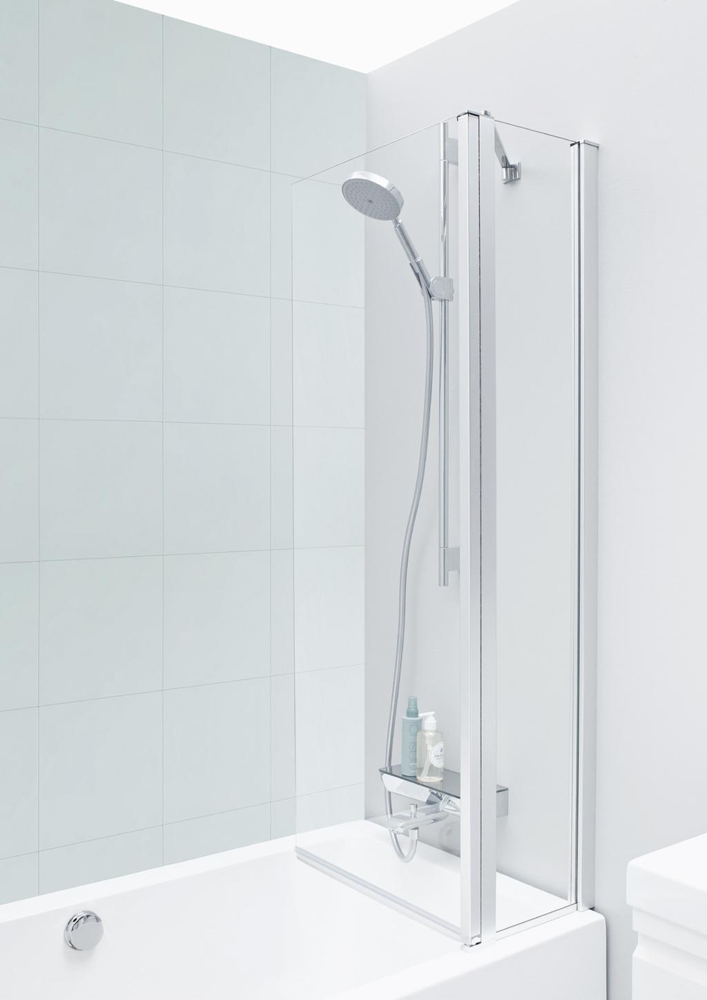 DANSANI DUSJ / UNIQ Fleksibel frihet UNIQ 3102 er en helt enkel avskjerming til badekar, og den gjemmer på en praktisk hemmelighet. Åpningsmekanismen er hengslet på et glasspanel montert på veggen.
