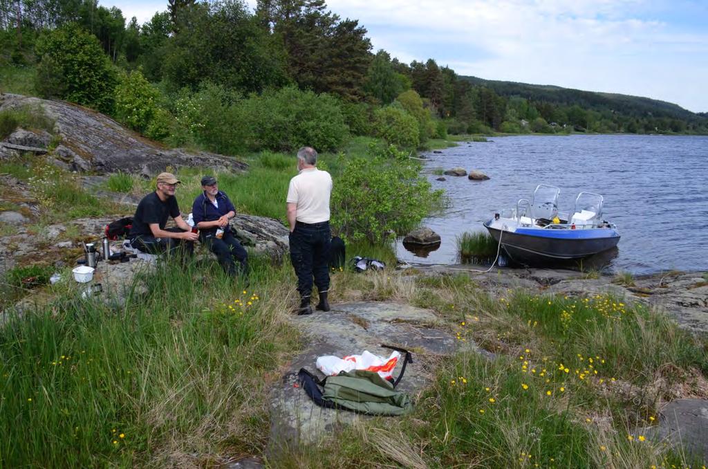 Fram til og med sesongen 2011 stilte Hole kommune en av sine båter til disposisjon for overvåkingsprosjektet.