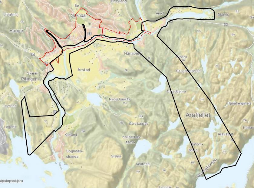 21.07.2009) den 02.08.2013. Det har senere blitt varslet om utvidet planområde den 29. april og 8. september 2016. Figur 3.2: Kart som viser planavgrensning for sentrumsplanen.
