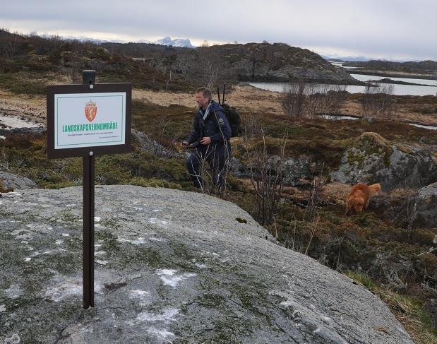 båtskyssen fra Nasjonalparksenteret, og styresakene ble behandla vel tilbake på Hennes. Driftsbudsjett og regnskap Driftsbudsjettet for styret for 216 var på kr 2,-.