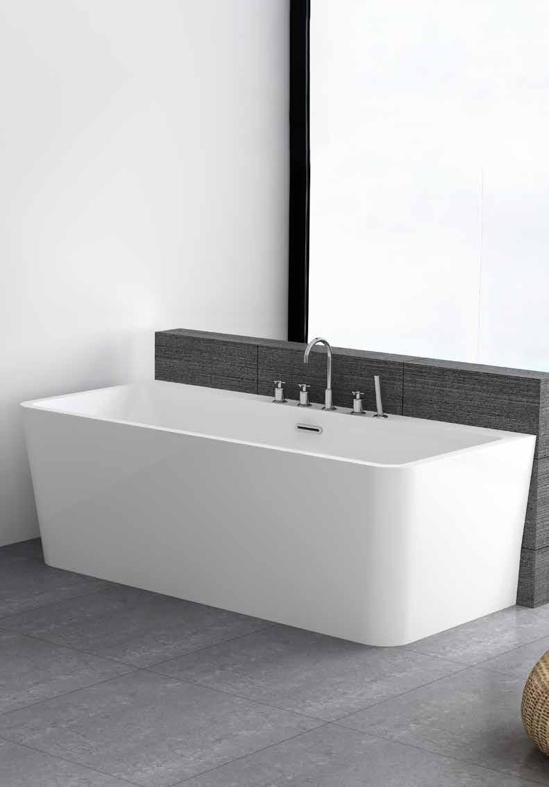 SENSE NYHETER! Et «Back-to-wall» designbadekar som er helstøpt i sanitærakryl, med både front og to endepaneler. Lekkert og moderne badekar med sitteplass i begge ender.