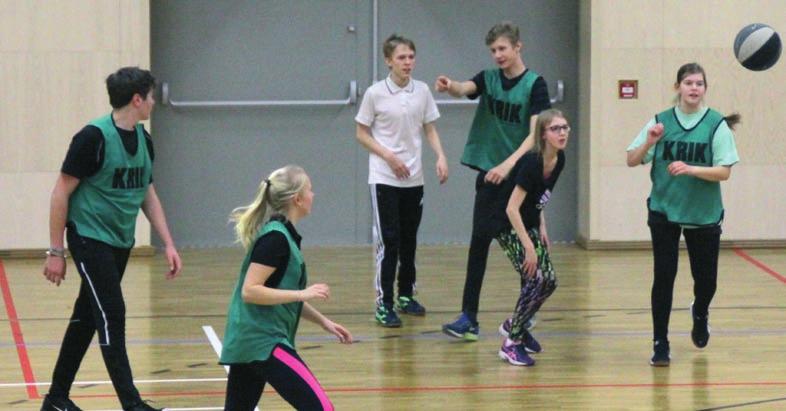 Foto: Markus Isaksen Ny høst i Nan Knøttesang NaBaGo Mini NaBaGo Pluss Fredagsklubben Barnesanger, rim og regler. På tirsdager klokken 11.00 er det babysang i Nanset kirke.