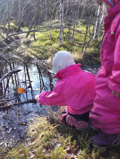 De siste gangene har det vært pusling, forming og duplobygging På turene våres har vi