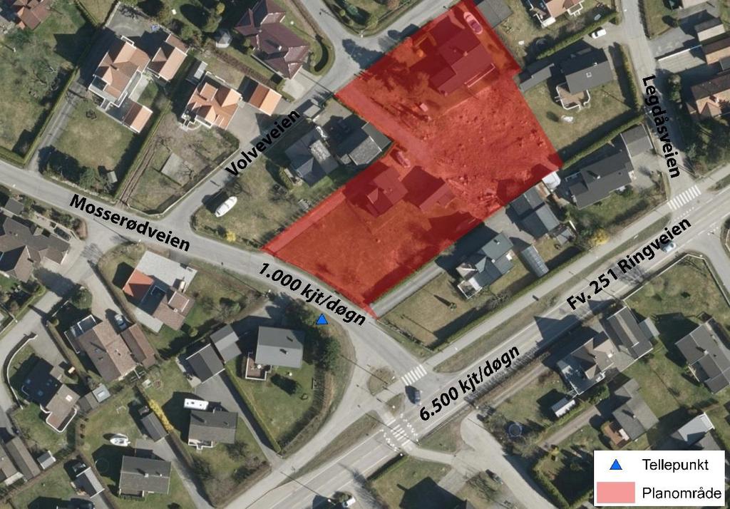 2.2 Veisystem Det er i dag adkomst til planområdet via fv. 251 Ringveien, Mosserødveien og Volveveien (alternativt via Legdåsveien og Volveveien) se Figur 3.