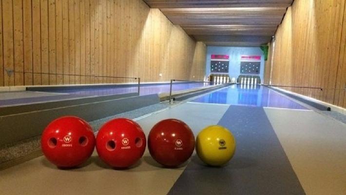 Der er to bowlingbaner på hotellet: Videre er det den meget populære Glad Kids Club, hvor det arrangeres aktiviteter og underholdning for barna. Det er også en lekeplass på hotellets område.