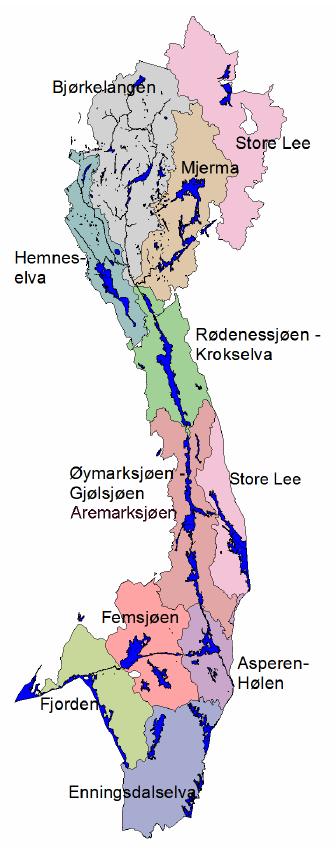 Haldenvassdraget Total lengde: 137 km Nedbørfelt: 1594 km 2 Middelvannsføring ved utløpet: 23,4m 3 /s Vassdraget består av en rekke innsjøer med korte elvestrekninger i mellom