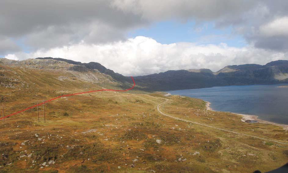 Ved Liastølen bryter 300(420) kv-ledningen Sauda-Saurdal av østover mot Saurdal.