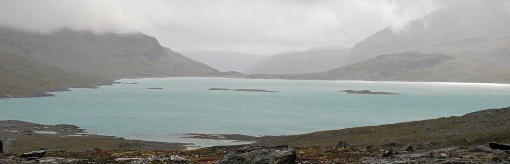 Govdajavi som er den største sjøen på høyfjellsplatået i Storfjord kommune. Foto 22.8.2013. De fire neste lokalitetene ligger på et stort høyfjellsplatå øst for Storfjord.