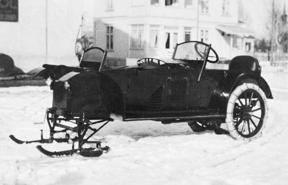 NYE FRIMERKE NORSKE BILAR Bjering med meier i staden for hjul. Foto: Norsk Teknisk Museum Frimerka viser ein del av norsk industri som har vore lite kjend. 6 bakhjula.